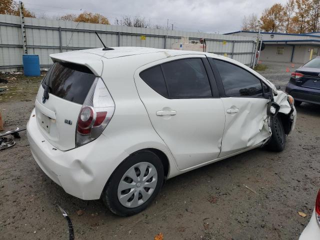 JTDKDTB37E1061143 - 2014 TOYOTA PRIUS C WHITE photo 3