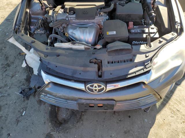 4T4BF1FK8GR560715 - 2016 TOYOTA CAMRY LE GRAY photo 11