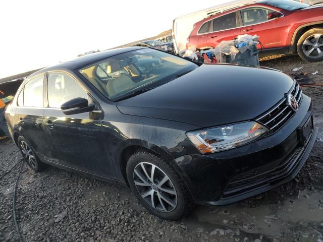 3VWDB7AJ7JM252190 - 2018 VOLKSWAGEN JETTA SE BLACK photo 4