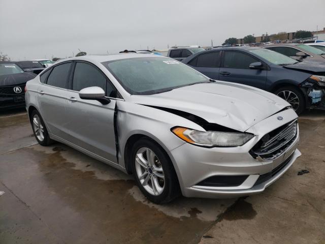 3FA6P0H73JR158489 - 2018 FORD FUSION SE SILVER photo 4