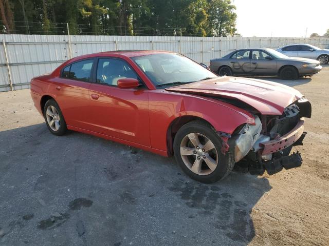 2B3CL3CG4BH511662 - 2011 DODGE CHARGER RED photo 4