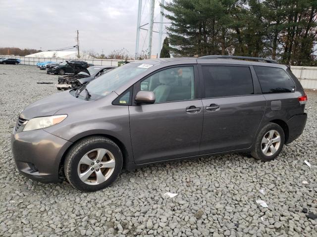 5TDKK3DC8DS378188 - 2013 TOYOTA SIENNA LE CHARCOAL photo 1