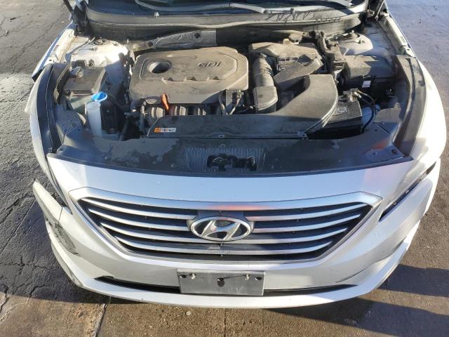 5NPE24AF7FH038475 - 2015 HYUNDAI SONATA SE SILVER photo 11