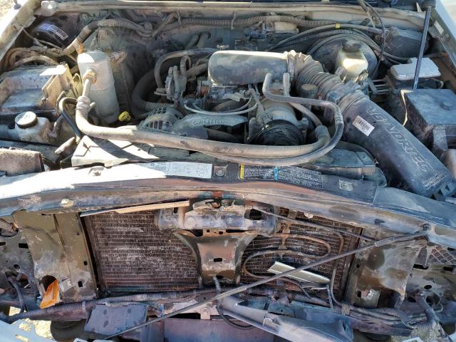 1GNDT13X63K183959 - 2003 CHEVROLET BLAZER GOLD photo 12