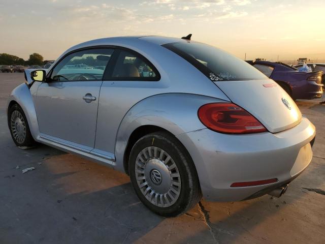 3VWJ17ATXEM664956 - 2014 VOLKSWAGEN BEETLE SILVER photo 2