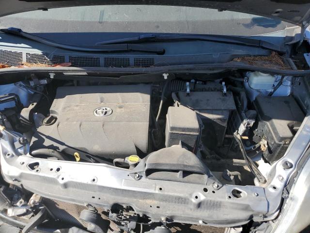 5TDKK3DC0BS142275 - 2011 TOYOTA SIENNA LE SILVER photo 12