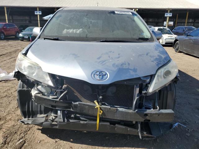 5TDKK3DC0BS142275 - 2011 TOYOTA SIENNA LE SILVER photo 5