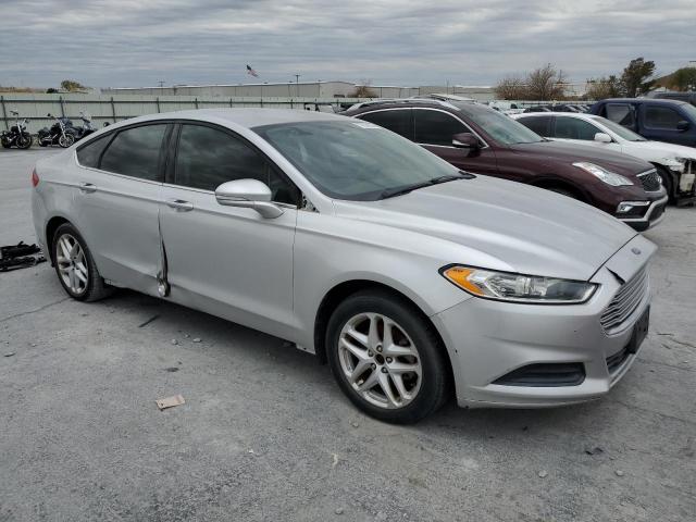 3FA6P0HR6DR360555 - 2013 FORD FUSION SE SILVER photo 4