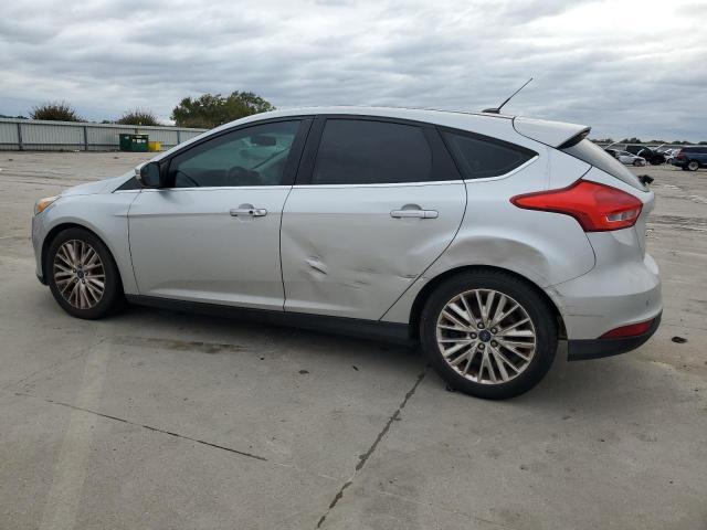 1FADP3N2XFL210515 - 2015 FORD FOCUS TITANIUM GRAY photo 2