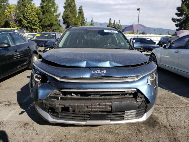 KNDCS3LF9P5106209 - 2023 KIA NIRO EX BLUE photo 5