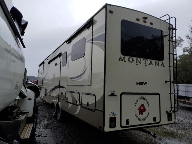4YDF37924K4703298 - 2019 KEYSTONE MONTANA TWO TONE photo 3