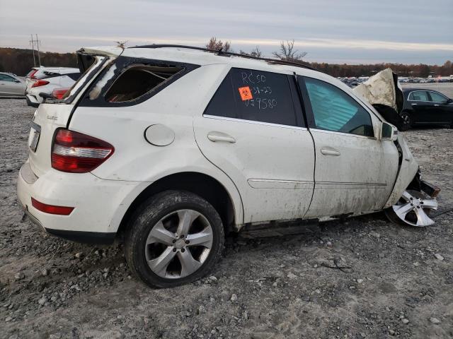 4JGBB2FB0BA739580 - 2011 MERCEDES-BENZ ML 350 BLUETEC WHITE photo 3