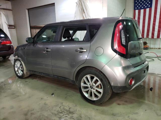 KNDJP3A58K7008823 - 2019 KIA SOUL + GRAY photo 2