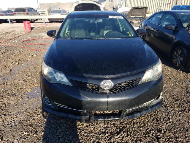 4T1BK1FK3EU547356 - 2014 TOYOTA CAMRY SE BLACK photo 5