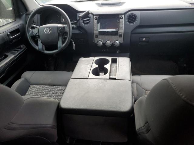 5TFRY5F12MX277694 - 2021 TOYOTA TUNDRA DOUBLE CAB SR/SR5 WHITE photo 8