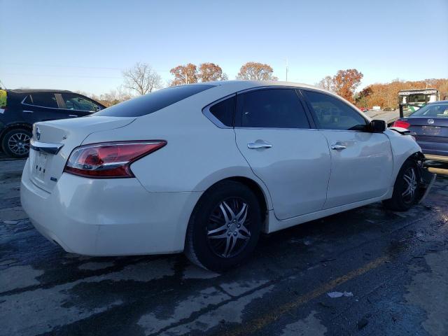 1N4AL3AP6DN558295 - 2013 NISSAN ALTIMA 2.5 WHITE photo 3