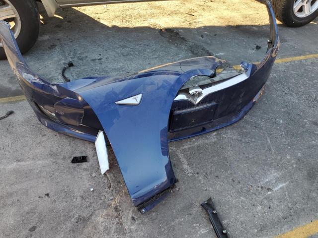 5YJSA1E11GF157710 - 2016 TESLA MODEL S ლურჯი ფოტო 12