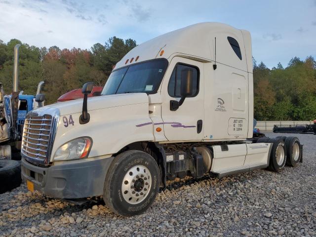 1FUJGLDR4DLBS1494 - 2013 FREIGHTLINER CASCADIA 1 WHITE photo 2