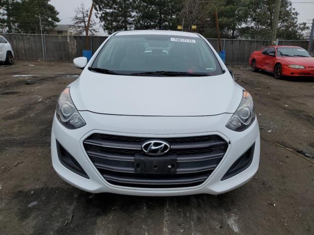 KMHD35LH6HU354516 - 2017 HYUNDAI ELANTRA GT WHITE photo 5