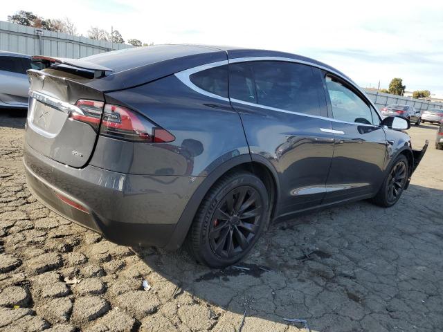 5YJXCBE27GF027798 - 2016 TESLA MODEL X GRAY photo 3