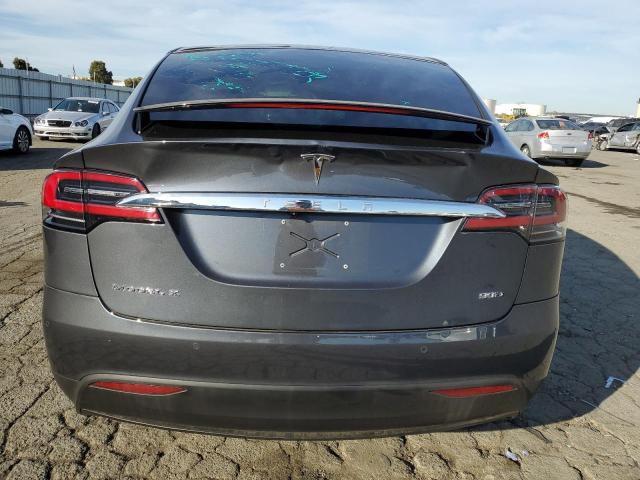 5YJXCBE27GF027798 - 2016 TESLA MODEL X GRAY photo 6