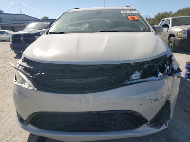 2C4RC1EG8LR210768 - 2020 CHRYSLER PACIFICA TOURING L PLUS WHITE photo 5