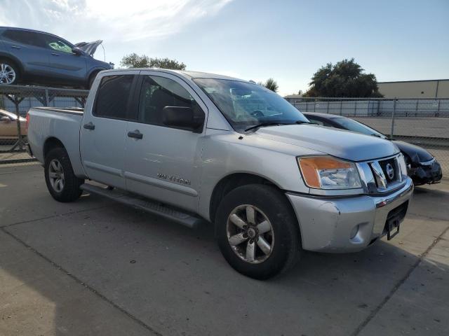 1N6AA0ED0EN506464 - 2014 NISSAN TITAN S SILVER photo 4