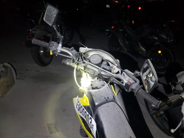 JS1SH42A3F2100776 - 2015 SUZUKI DR200 S YELLOW photo 5