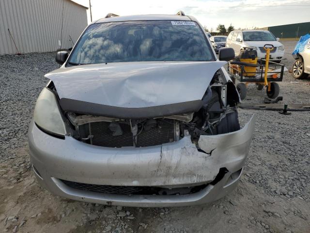 5TDZK23C48S127667 - 2008 TOYOTA SIENNA CE SILVER photo 5