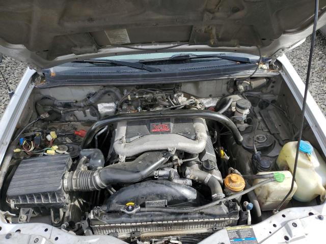 2CNBJ634436916100 - 2003 CHEVROLET TRACKER LT SILVER photo 11