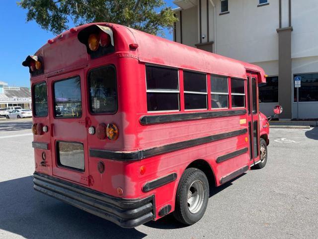 2GDHG31J7K4528563 - 1989 GMC CUTAWAY VA G3500 RED photo 4