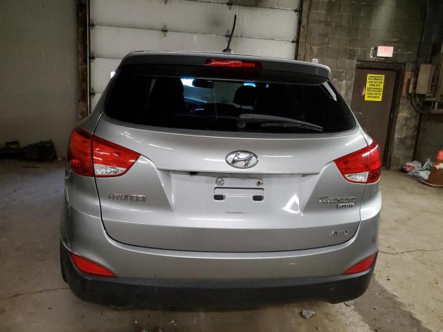 KM8JUCAC1DU623785 - 2013 HYUNDAI TUCSON GLS SILVER photo 6