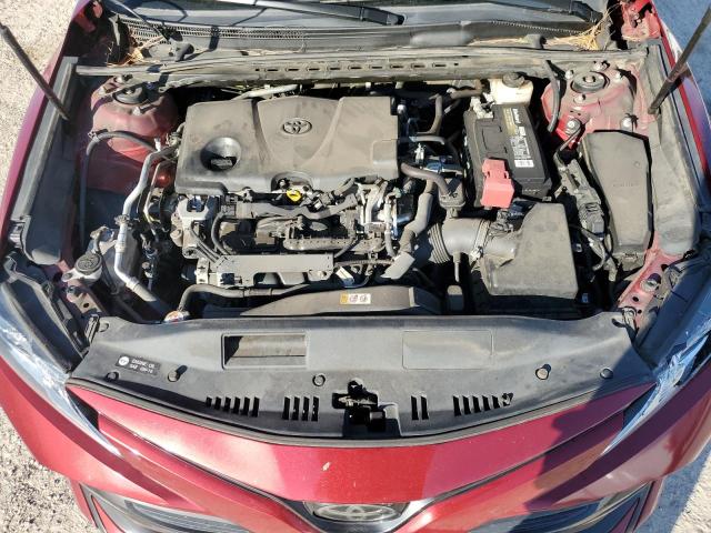 4T1B11HKXJU548353 - 2018 TOYOTA CAMRY L RED photo 11