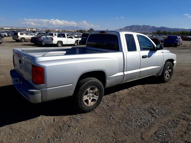 1D7HE42K07S103112 - 2007 DODGE DAKOTA SLT SILVER photo 3