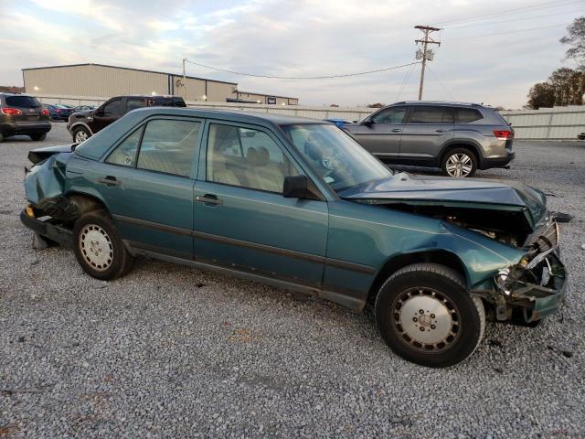 WDBEA30D5JA702414 - 1988 MERCEDES-BENZ 300 E TURQUOISE photo 4