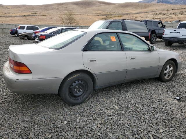 JT8BF22G9V0045683 - 1997 LEXUS ES 300 GRAY photo 3