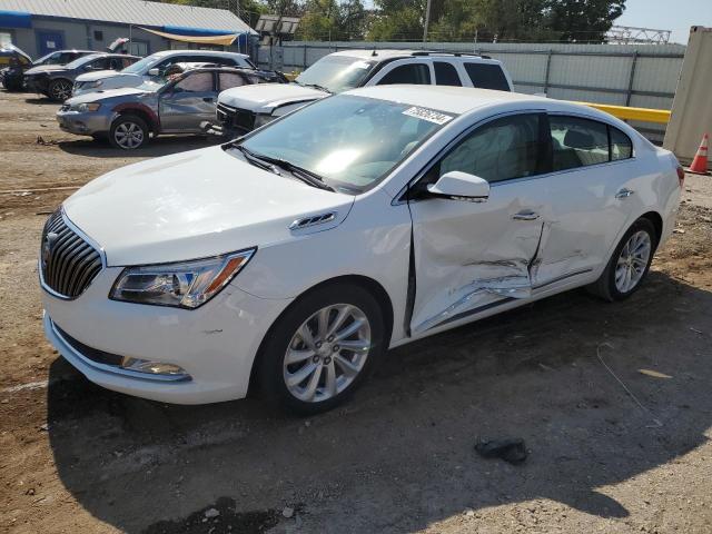 1G4GB5G3XGF179768 - 2016 BUICK LACROSSE WHITE photo 1