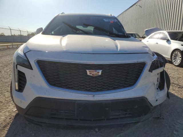 1GYFZER45NF100483 - 2022 CADILLAC XT4 SPORT WHITE photo 5