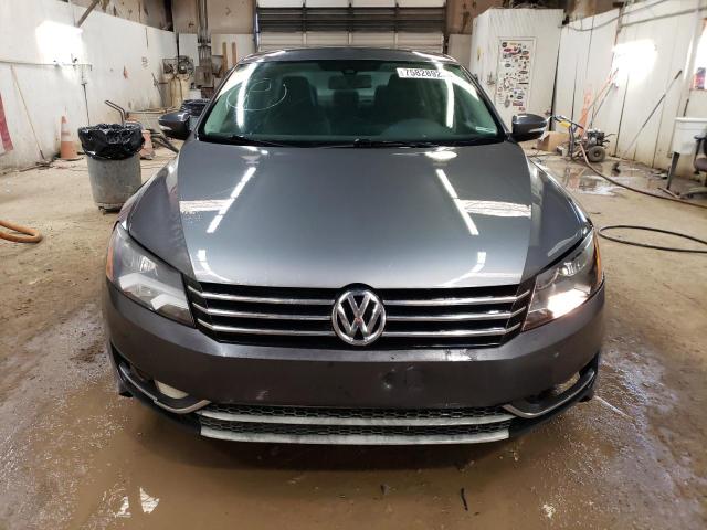 1VWAS7A31FC107577 - 2015 VOLKSWAGEN PASSAT S CHARCOAL photo 5