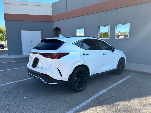 JTJKGCEZ7N5002252 - 2022 LEXUS NX 350 WHITE photo 4