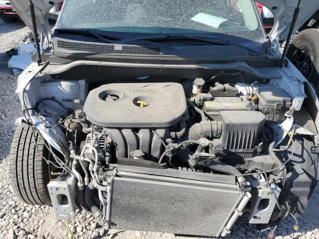 KNDJP3A58J7526350 - 2018 KIA SOUL + SILVER photo 11