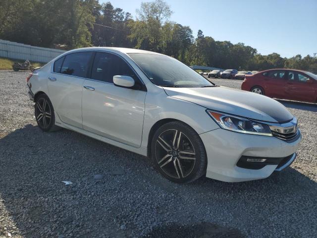 1HGCR2F59HA140475 - 2017 HONDA ACCORD SPORT WHITE photo 4