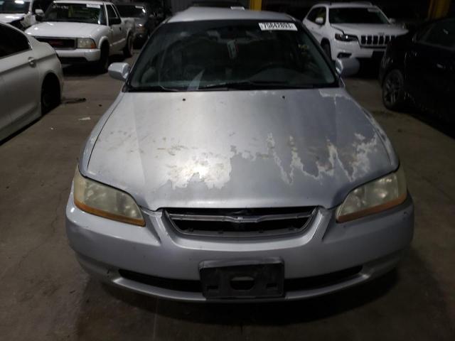 1HGCG5644WA022619 - 1998 HONDA ACCORD LX SILVER photo 5