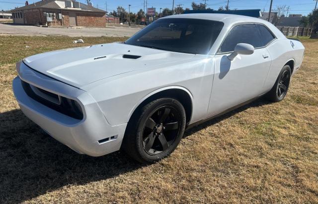 2C3CDYBT2EH250063 - 2014 DODGE CHALLENGER R/T WHITE photo 2