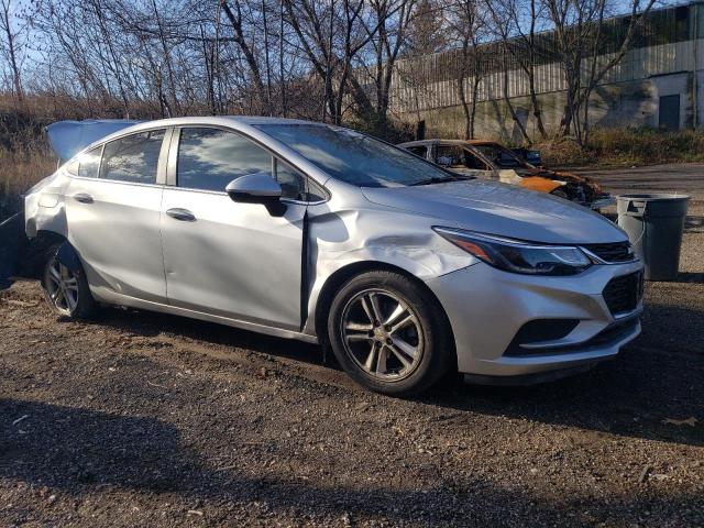 1G1BE5SM6H7227678 - 2017 CHEVROLET CRUZE LT SILVER photo 4