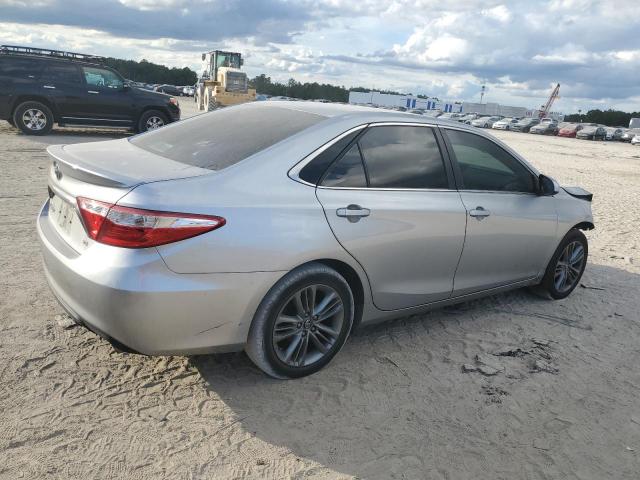 4T1BF1FK5HU446697 - 2017 TOYOTA CAMRY LE SILVER photo 3