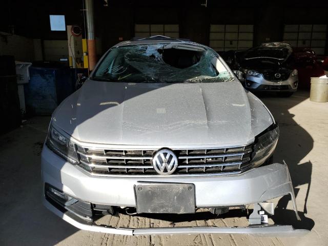 1VWBS7A32GC050053 - 2016 VOLKSWAGEN PASSAT SE SILVER photo 5