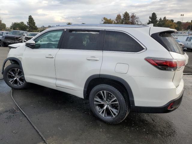 5TDKKRFH0GS172640 - 2016 TOYOTA HIGHLANDER XLE WHITE photo 2