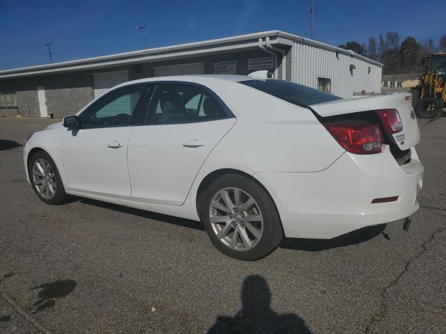 1G11D5SL0FF211114 - 2015 CHEVROLET MALIBU 2LT WHITE photo 2