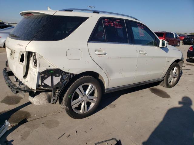 4JGDA5HB8CA023876 - 2012 MERCEDES-BENZ ML 350 4MATIC WHITE photo 3